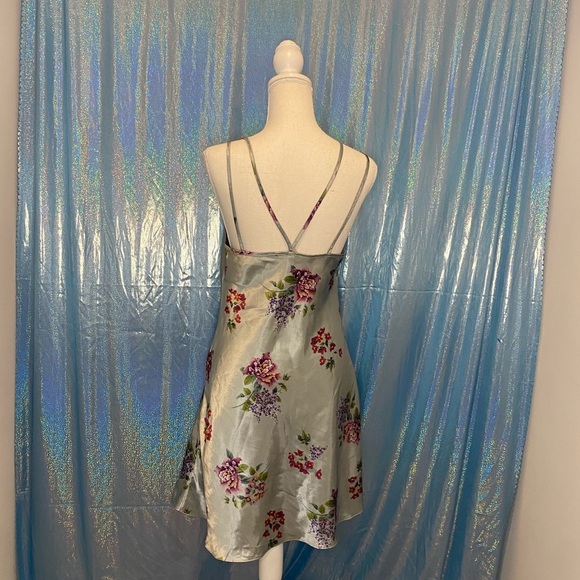 Vintage nightgown - Picture 2 of 2